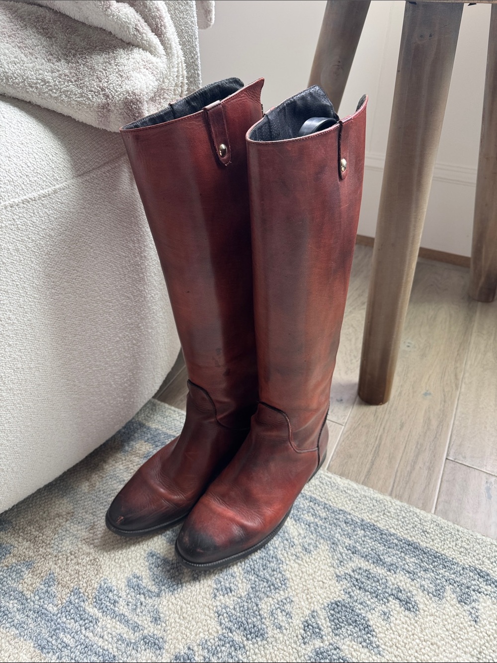Vera Gomma Italian Knee-High Leather Riding Boots in Distressed Red-Brown 38